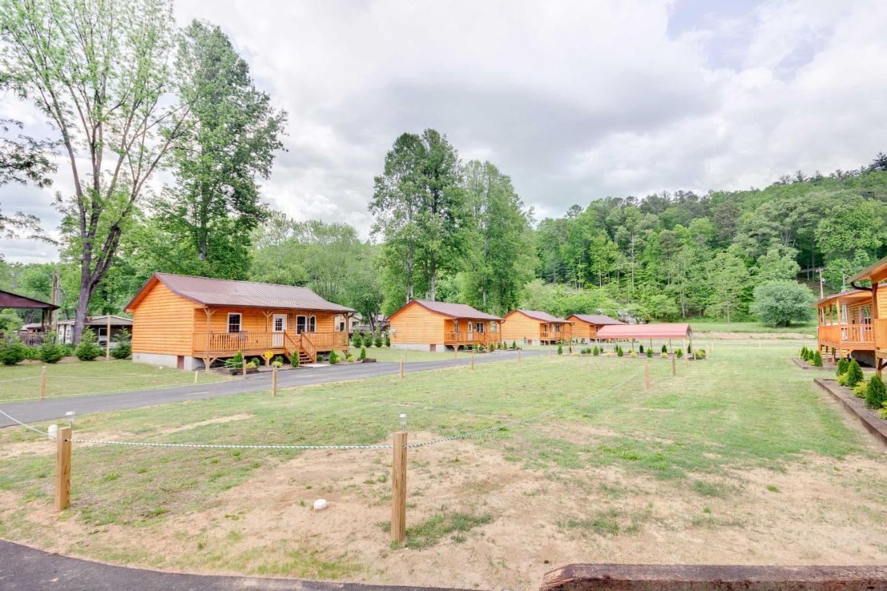 Bears Den Cabin With Porch About 5 Mi To Bryson City! Dış mekan fotoğraf
