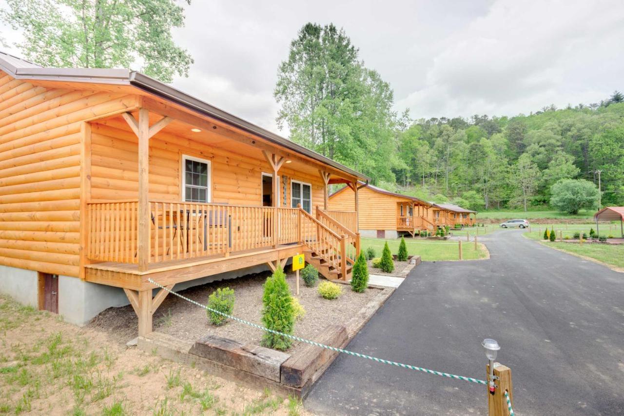Bears Den Cabin With Porch About 5 Mi To Bryson City! Dış mekan fotoğraf